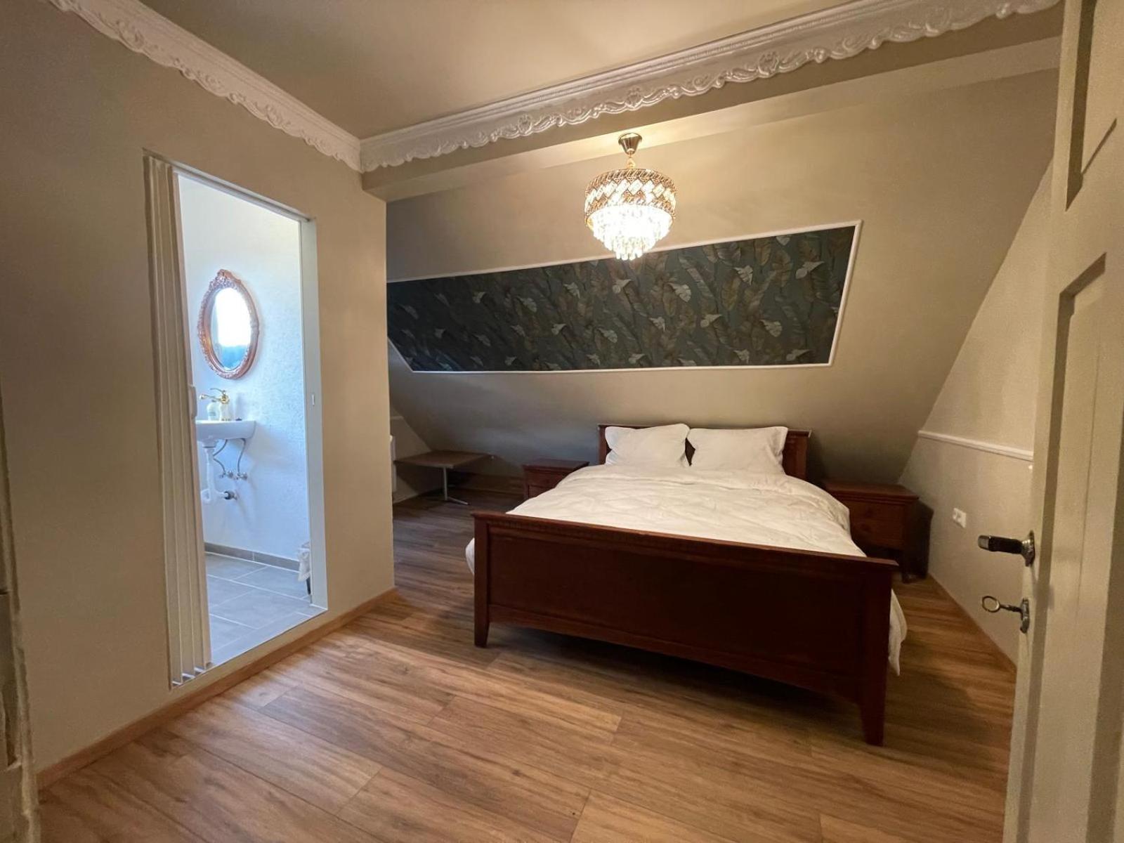 Boutique Hotel Am Bahndamm Neuhaus am Rennweg Extérieur photo